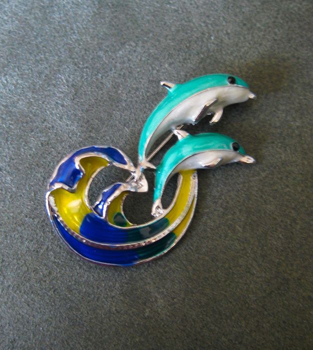 Alfinete / Broche / Pregadeira 2 Golfinhos NOVO