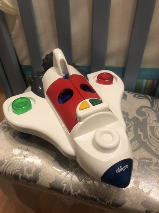 Chicco rakieta świeci i wydaje dźwięki