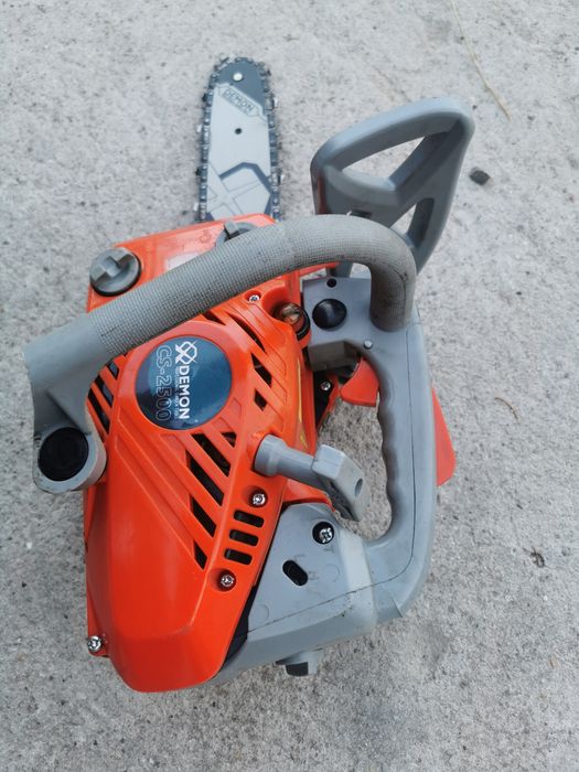 Sprzedam piłę Galeziowke Demon CS2500