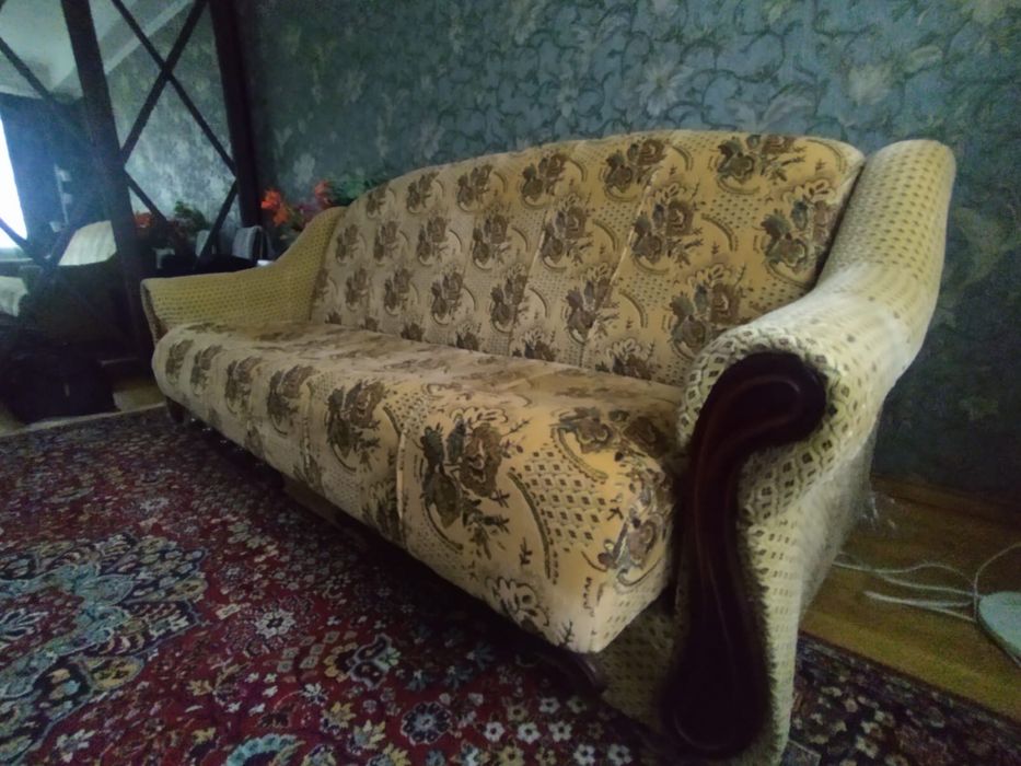 Велюровые раскладной диван , кресло-кровать. Комплект.