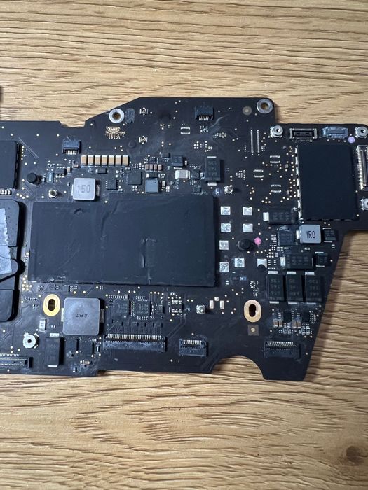 MacBook Pro 13 2020 A2338 /16/256gb/ материнська плата