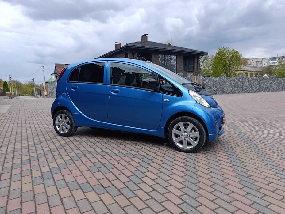 Peugeot iOn Електро 2012