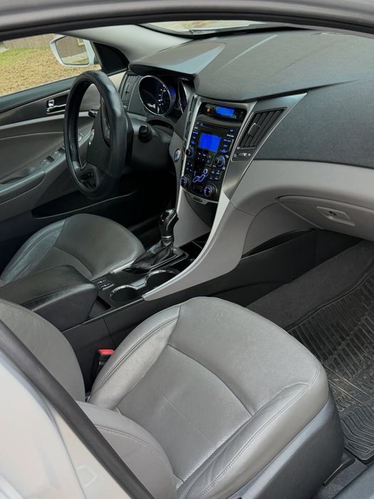 Hyundai sonata 2.4 гибрид 2012 год