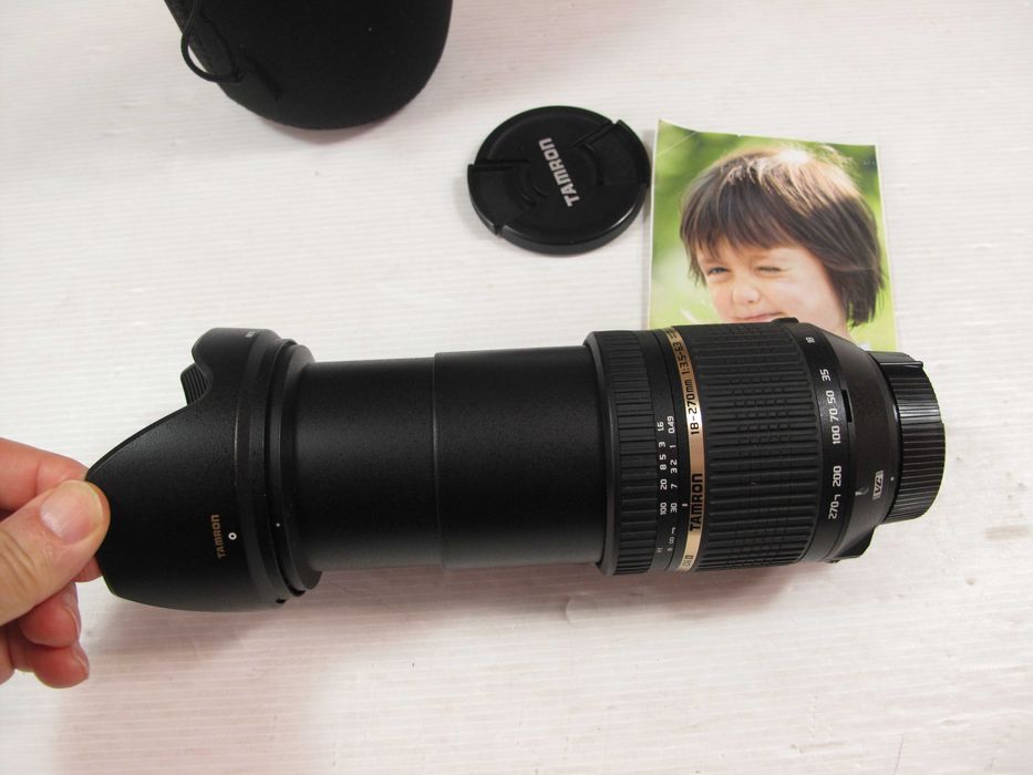 Tamron 18-270 VC (Estabilizador) quase NOVA para Nikon