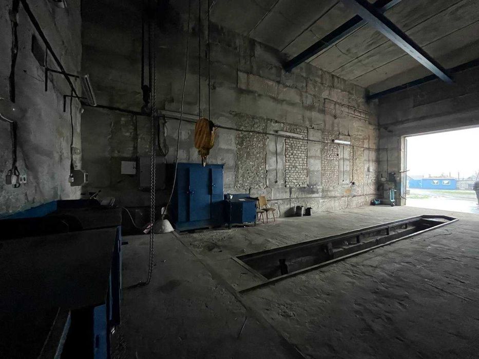 Продаж промбази 2014р Трампарк/ Холодильник