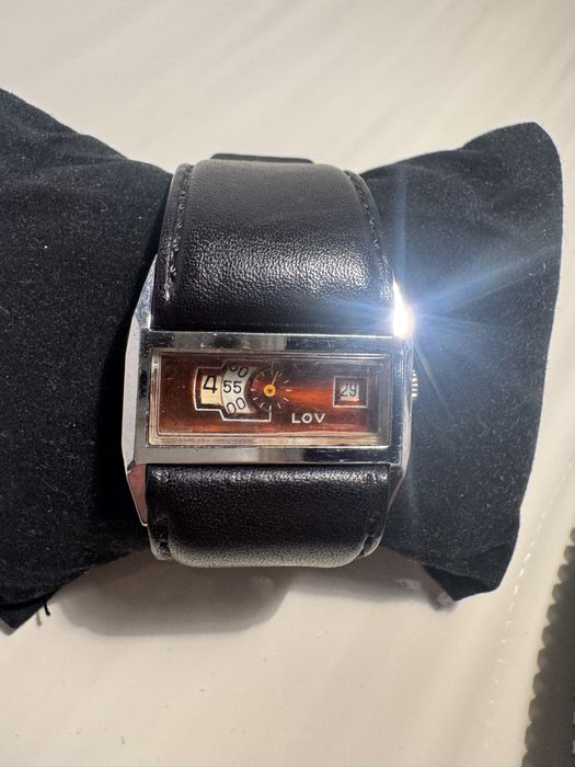 Relogio mecânico Suiço decada 70