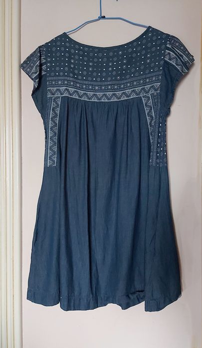 Vestido/túnica em ganga com bordado