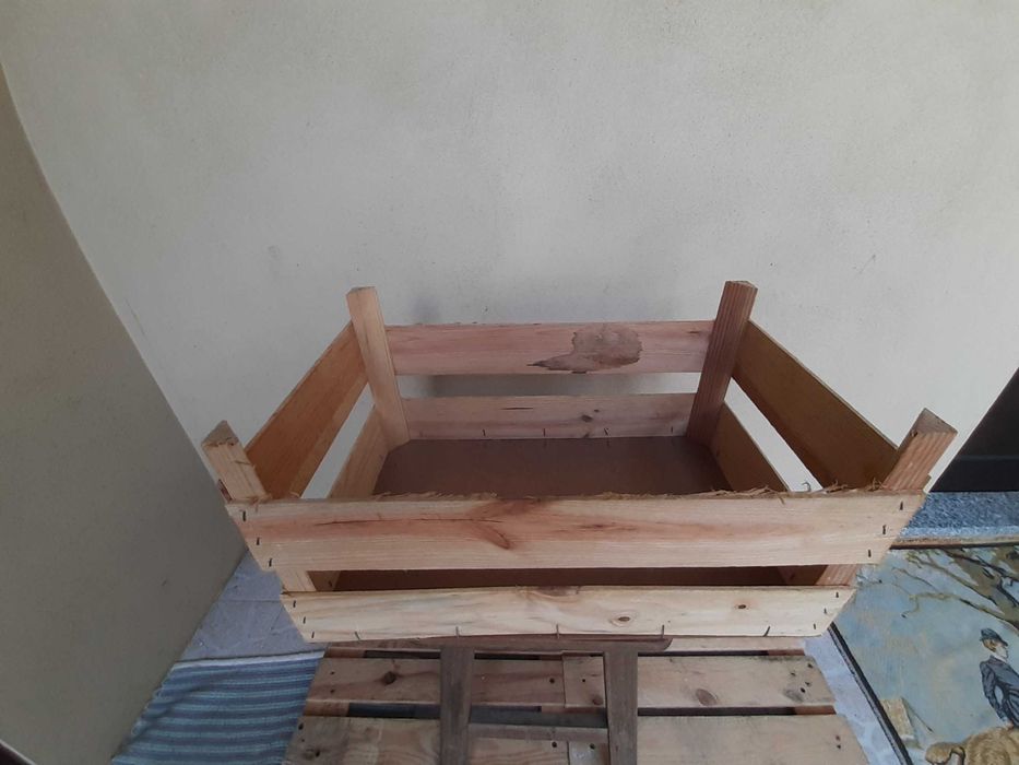 Caixas de madeira novas