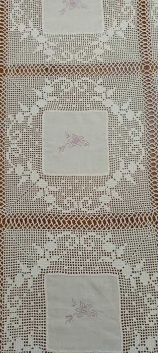 Toalha de mesa vintage linho antigo e renda