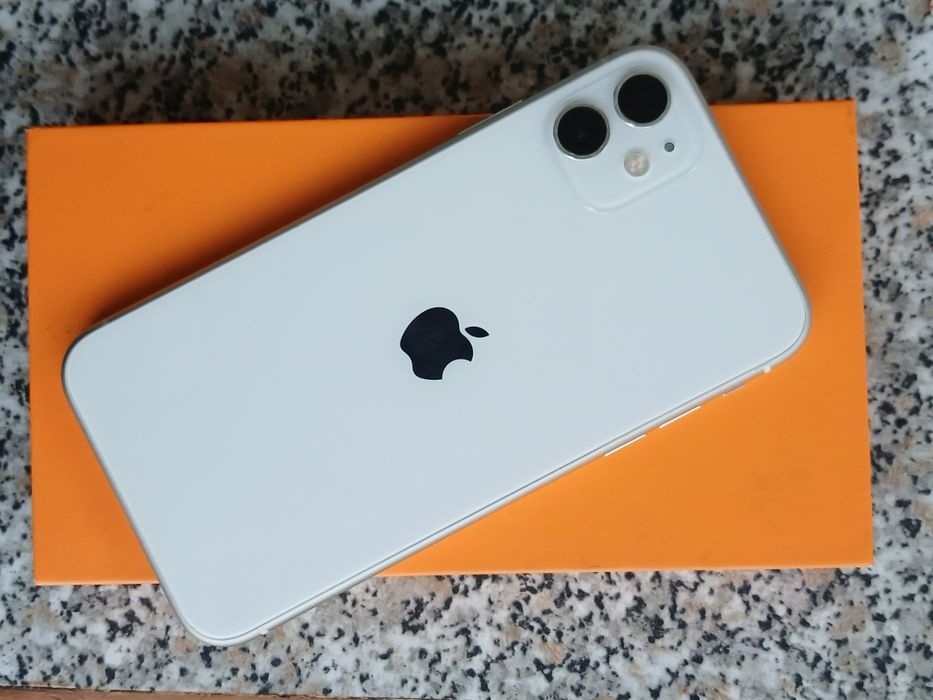 iPhone 11 - 128GB