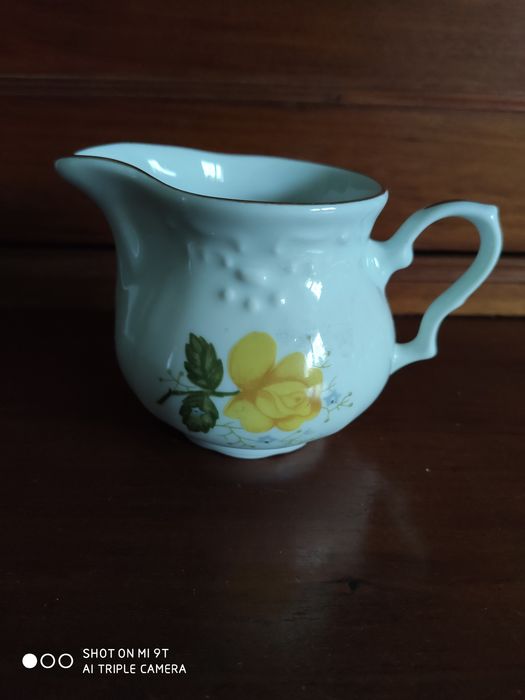 Porcelana Karolina mlecznik PRL