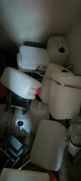 Beczka bańka kanister zbiornik pojemnik na wodę paliwo