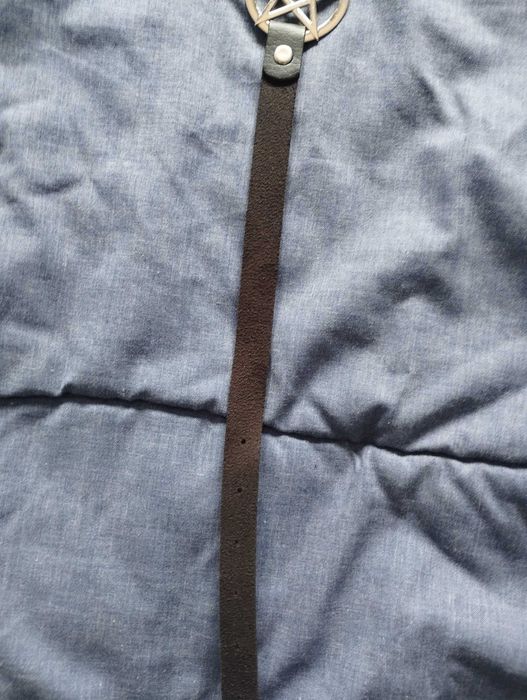 Cinto com pentagramas