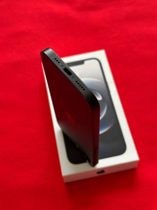 Продаю IPhone 16 e 128 Neverlock