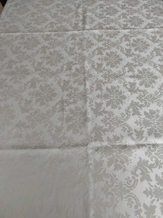 Obrus owalny, ecru, 180/140 cm, Nowy