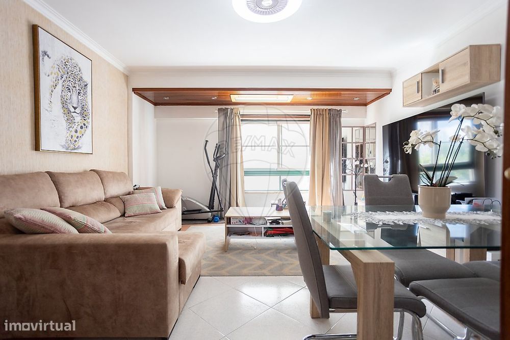 Apartamento T2 para venda — Carregado E Cadafais, Lisboa