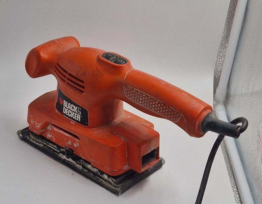 Szlifierka oscylacyjna Black Decker AST4XC / Nowy Lombard / TG