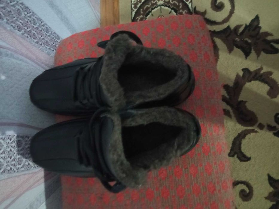 Зимові чоловічі черевики