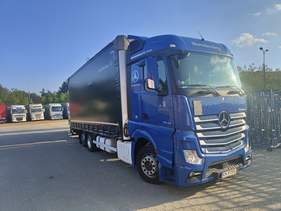 Actros MP4 Tandem