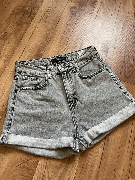 Жіночі джинсові шорти MOM