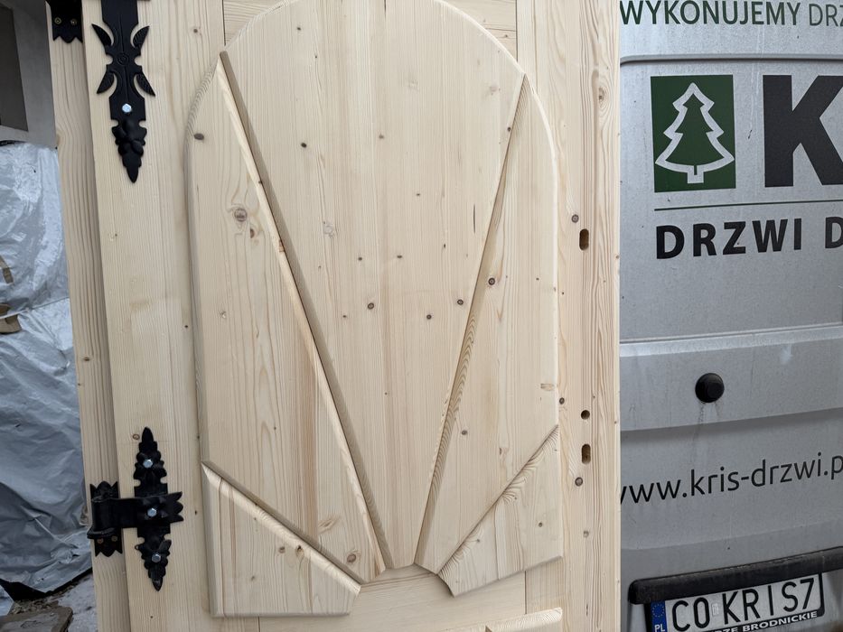 Drzwi zewnętrzne drewniane lite świerkowe Góralskie Cała Polska NA WYMIAR