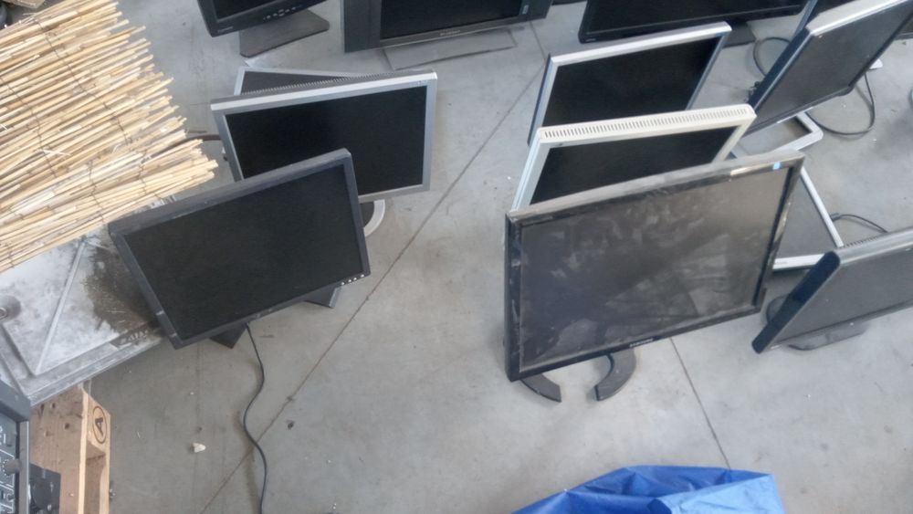 Monitory LCD 14 cal i- 24 cale