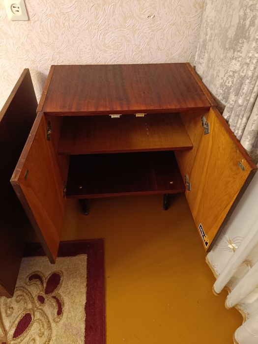 Продам стінка комод сервант