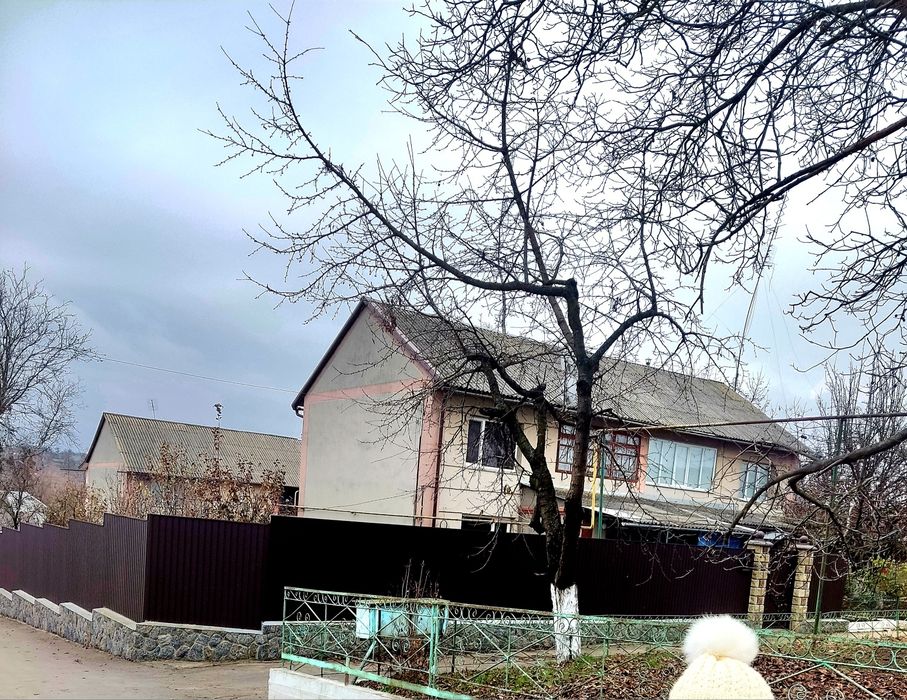 Продається квартира(частина будинку)смт.Кирнасівка,Вінницька область.