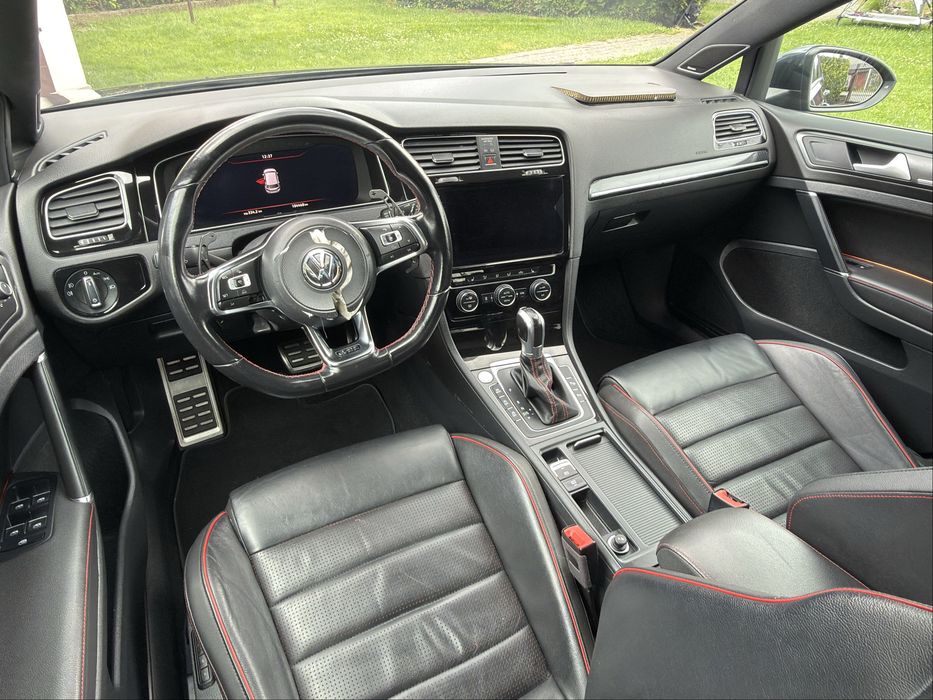 Volkswagen Golf GTI VII 7.5 Performance Uszkodzony