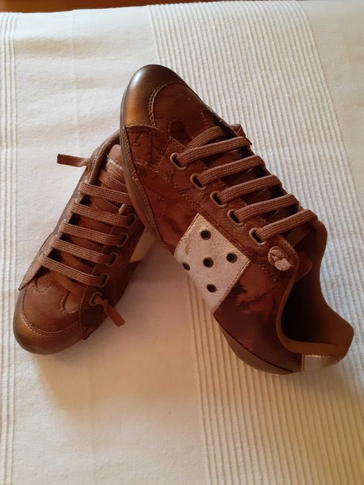 Sapatos em pele NOVOS (T.38) a partir de 15€ - Vários modelos