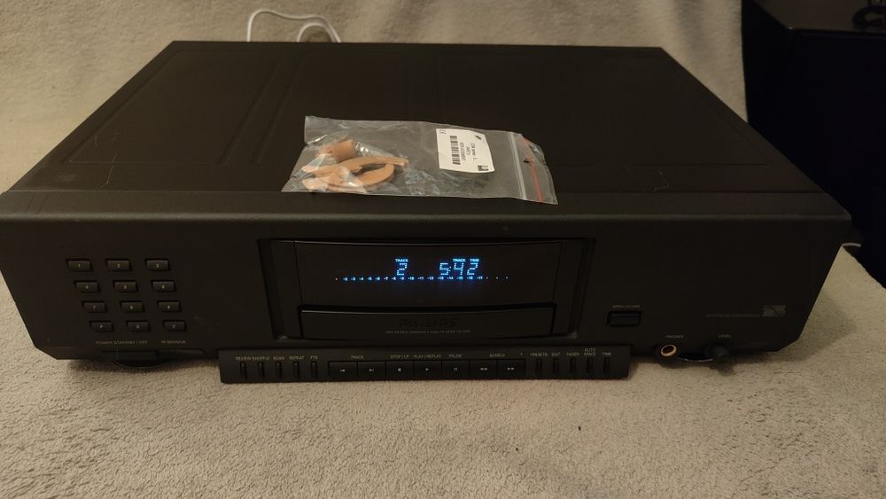 Odtwarzacz  CD JVC XL-F254,Philips 930