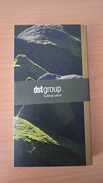 Livro de poesia "Junto à Pedra" de Fernando Guimarães