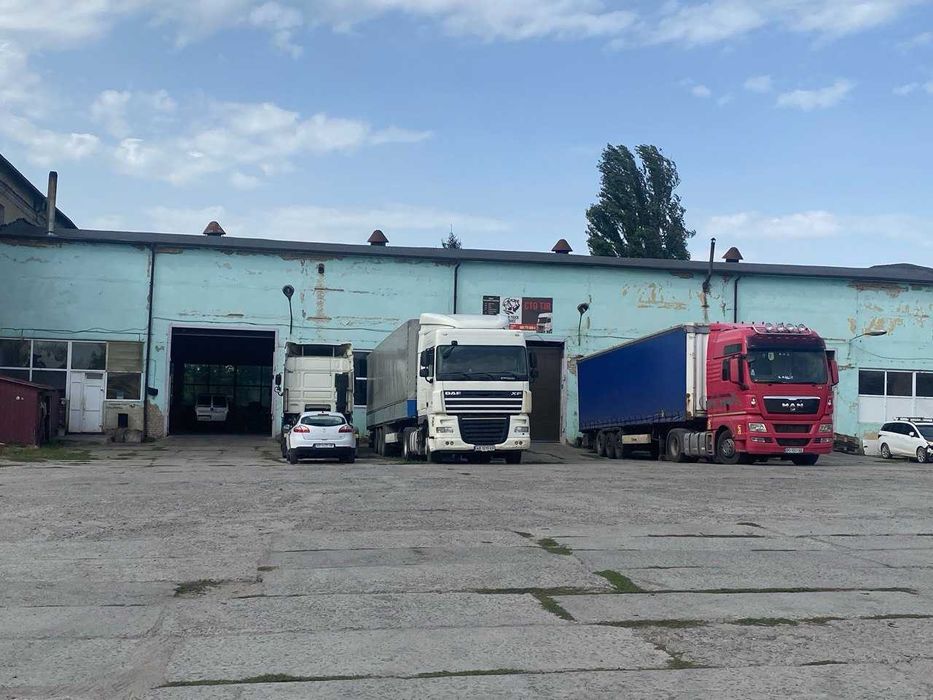 Продаж приміщень вільного призначення 3500м2 на земельній ділянці 2 га