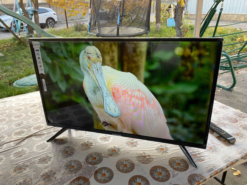 ГОЛОСОВИЙ Телевізор Samsung 32'' SmartTV 4K IPTV T2 Samsung 2/16GB