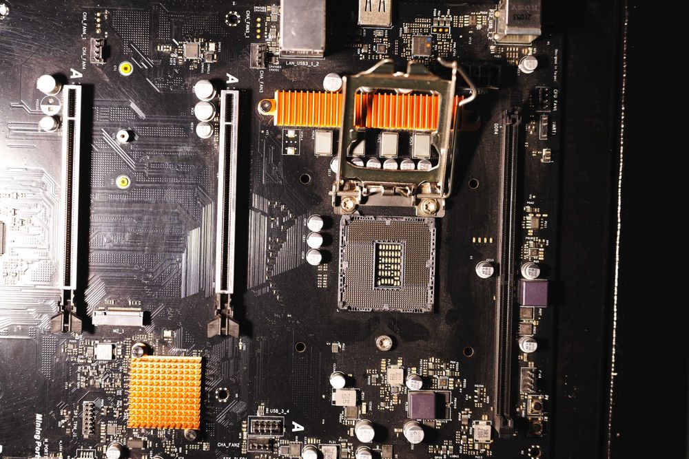 Zestaw AsRock H510 Pro BTC+ 7x PCIe + Intel G5905 + 4GB DDR4