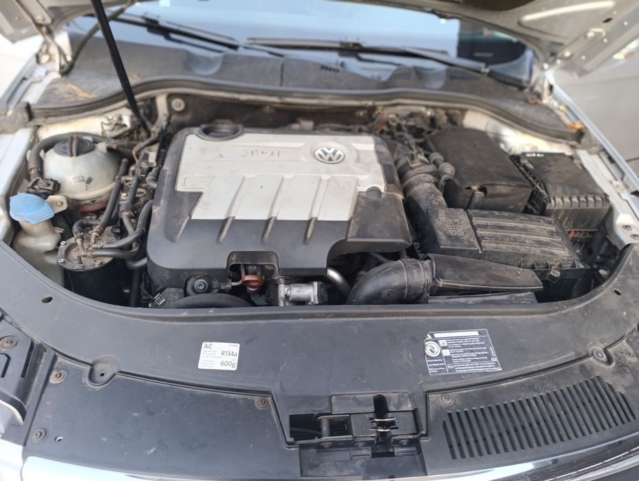 Пасат б6 універсал