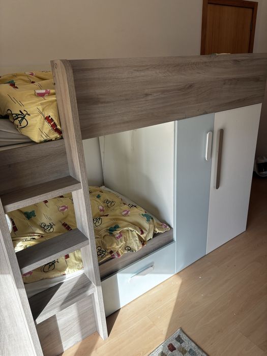 Beliche com armário