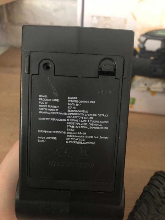 Zdalnie sterowany samochód 2,4 GHz BEZGAR Crawler RC