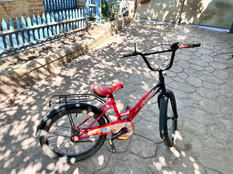 Велосипеди підлітковий та дитячі