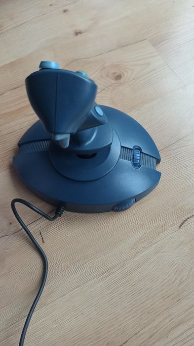Joystick Genius Flight 2000 f-22 x - BCM