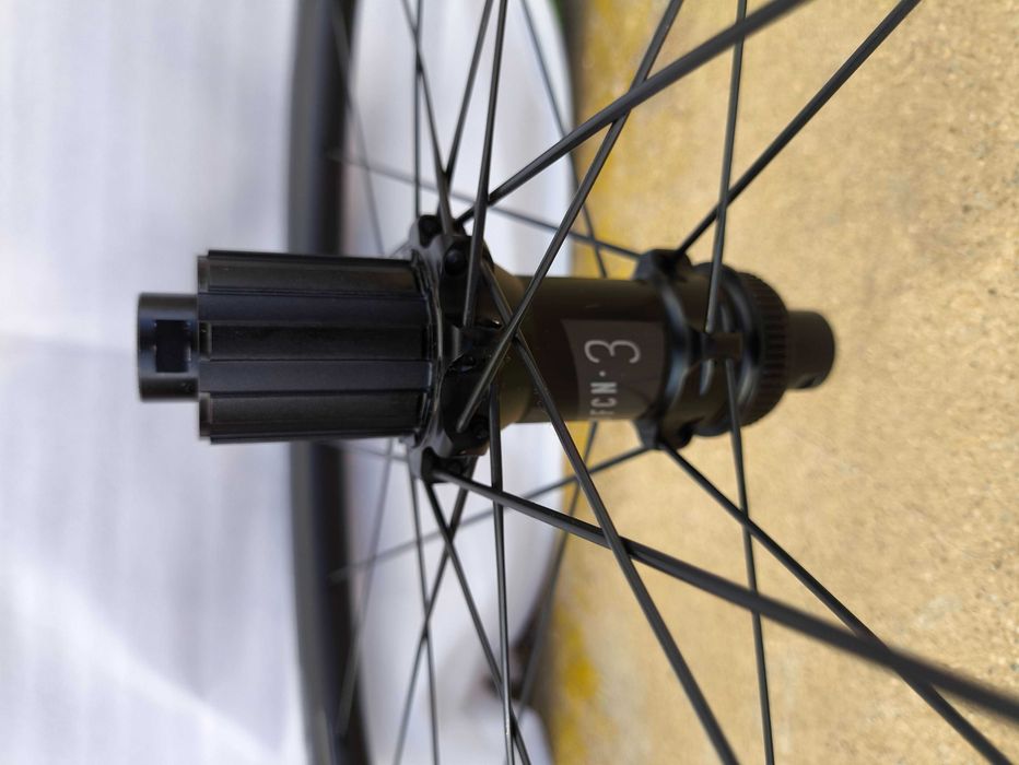 Rodas carbono EDCO GRVL 34