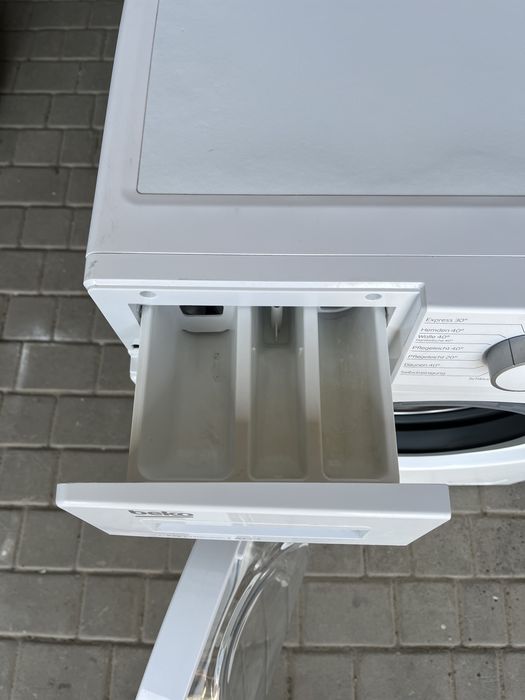 Пральна машина Beko SQ5 на 5 кг.Глибина 40 см.