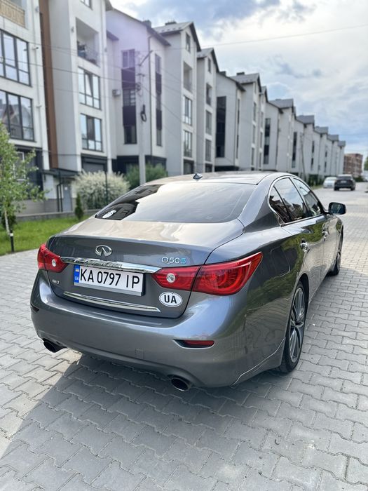 Infinity q50s гібрид,