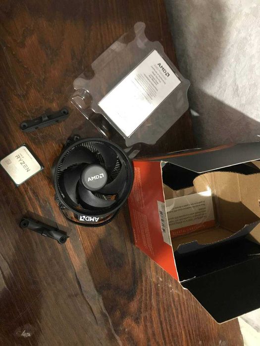ПОТУЖНЕНЬКИЙ Процессор AMD Ryzen 5 1600 AF з коробкою та кулером