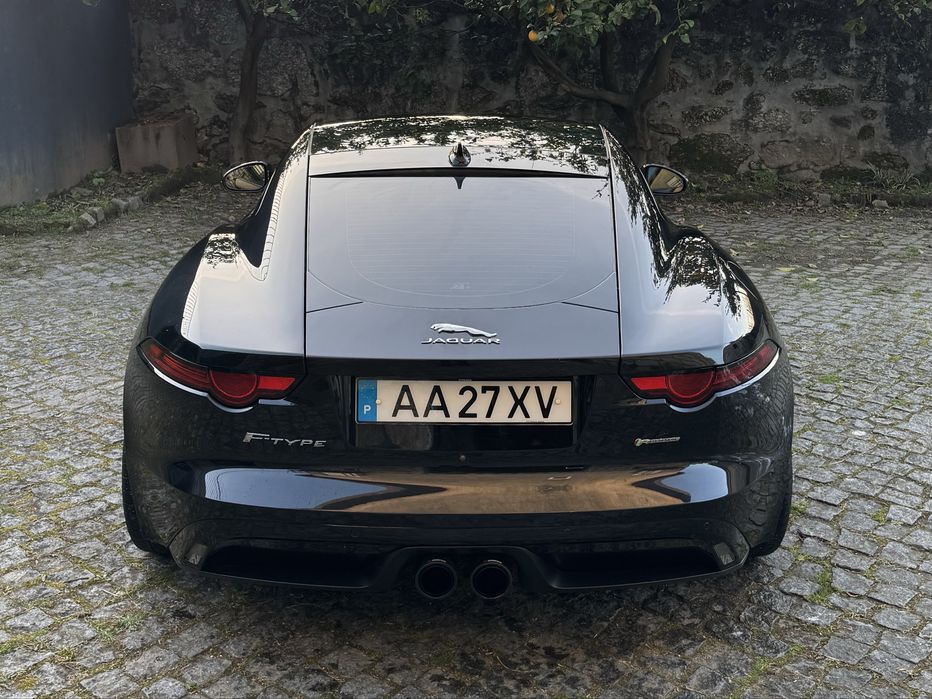 Jaguar F-type p300 2018