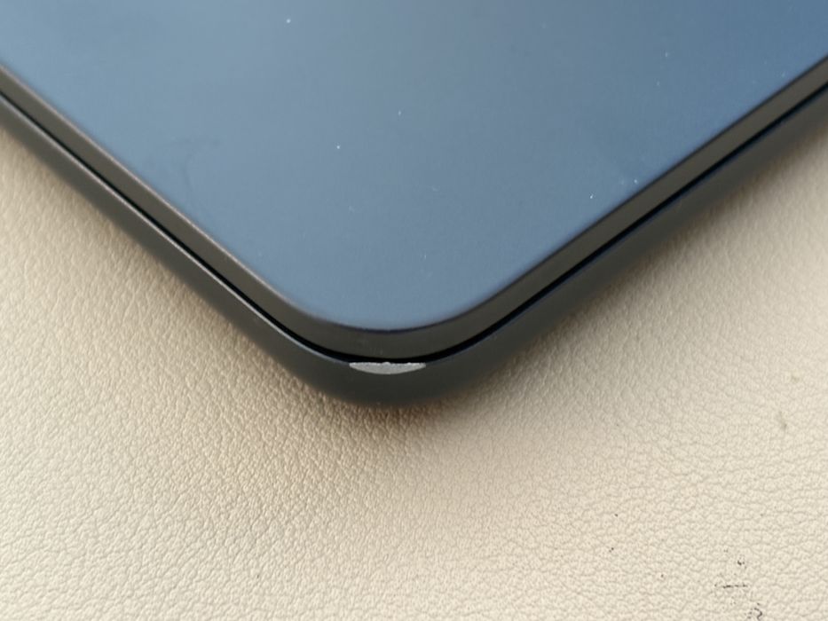MacBook Air M2 13” Midnight (2022) | Excelente Estado