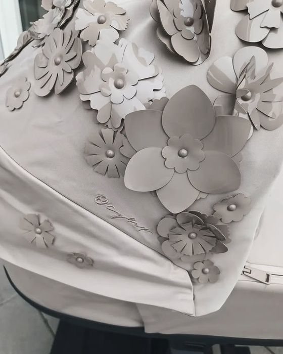 Коляска Cybex Priam lux 4.0 simply flowers