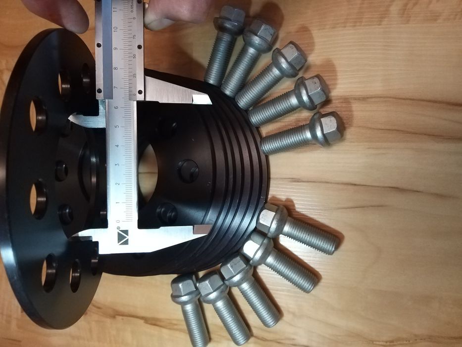 Проставки 5мм 0,5см PCD 5x112 DIA 66.6 для дисков Мерседес Ауди