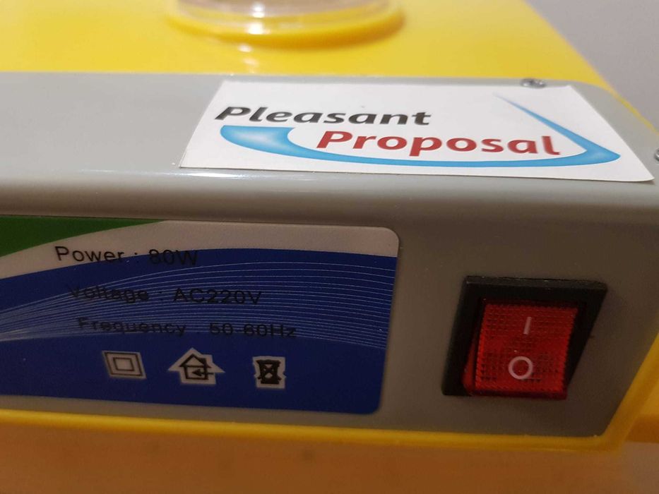 Chocadeira Incubadora Automática de 98 ovos