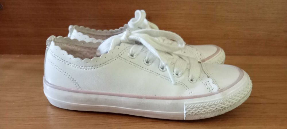 Jak nowe Next 33 adidasy buty sportowe dla chłopca